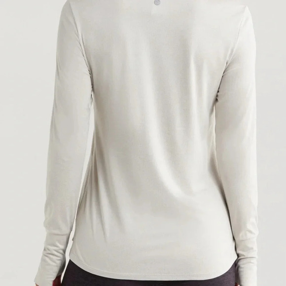 ZELLA WHITE LONG SLEEVE TOP WITH THUMB HOLES - Picture 3 of 5